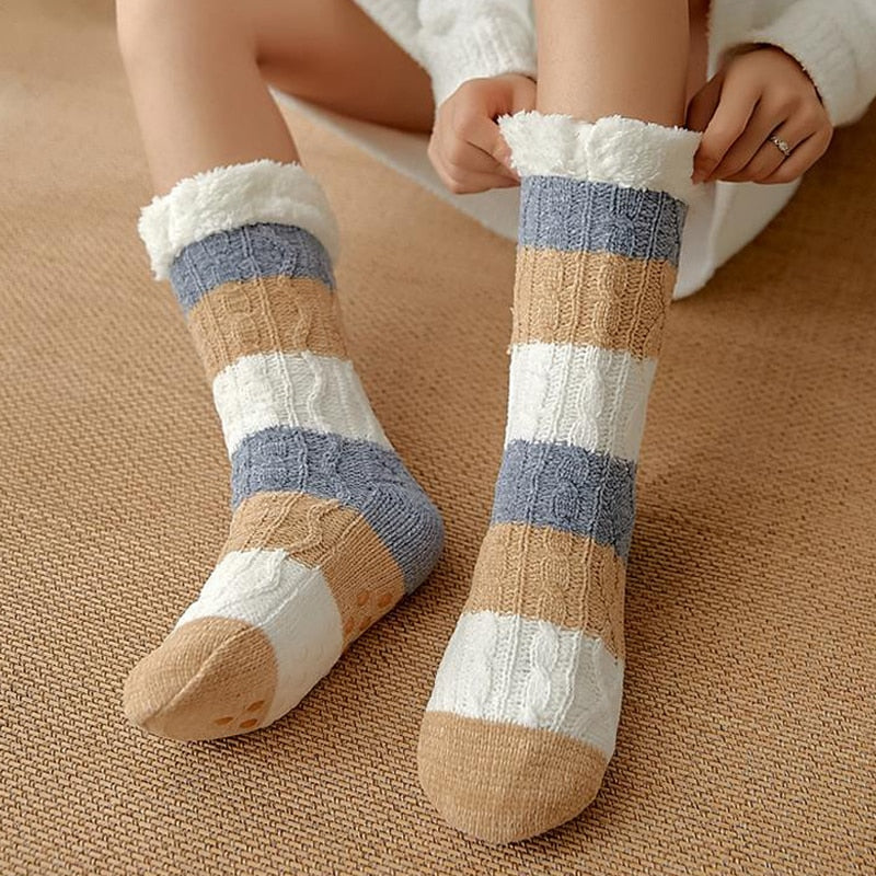 COZY WINTER COTTON SOCKS