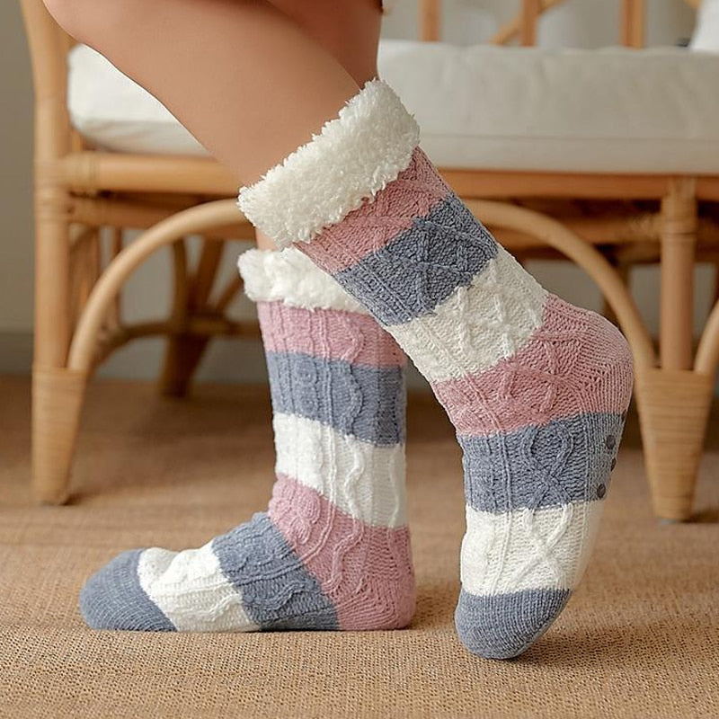 COZY WINTER COTTON SOCKS