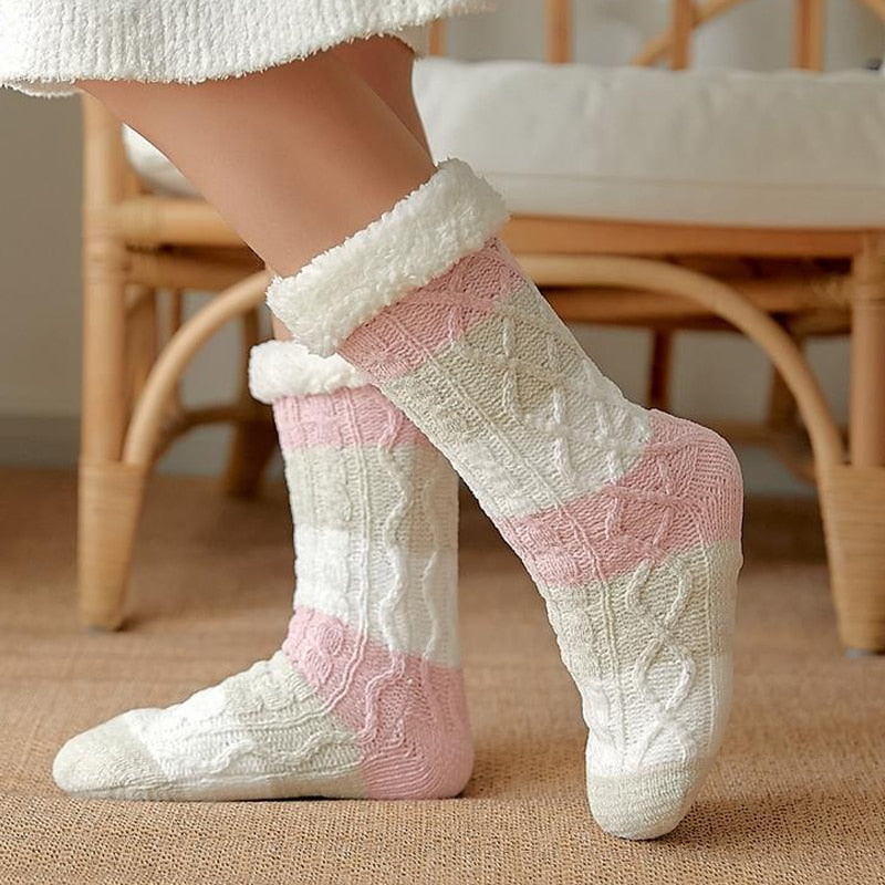 COZY WINTER COTTON SOCKS